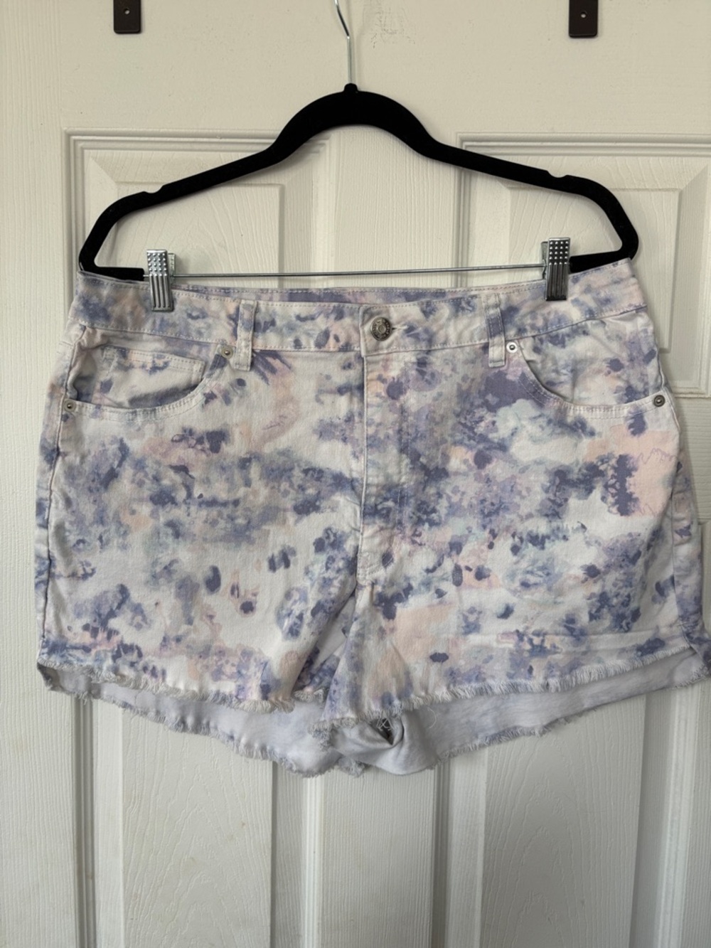 Wild Fable Women’s Pastel Tie-Dye Denim Shorts Size 18